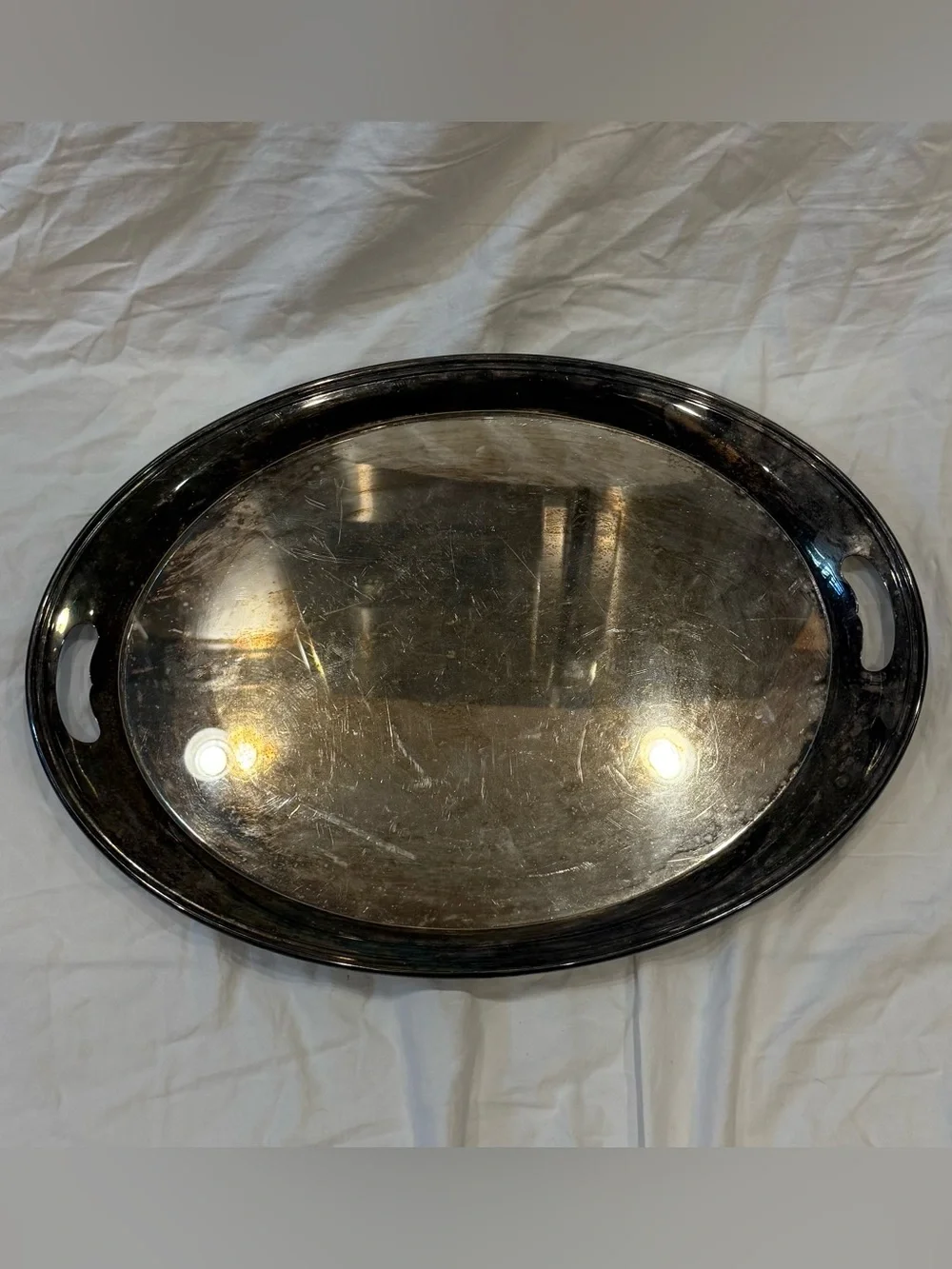 Classic Oval Metal Serving Tray in Silver Vintage Lunt Silversmiths Silverplate